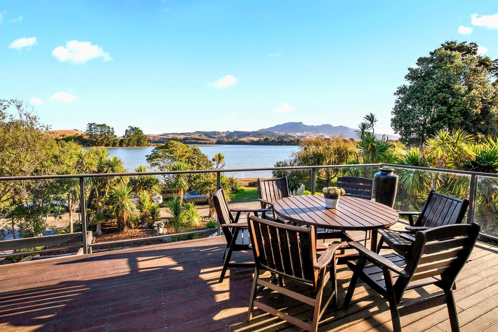 Muritai Waters Holiday Accommodation Raglan Exterior foto